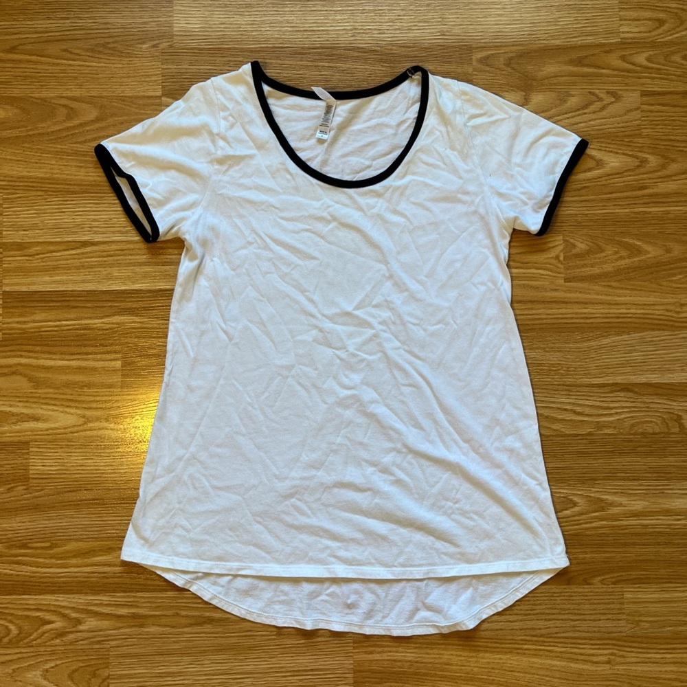 White and black cotton t-shirt